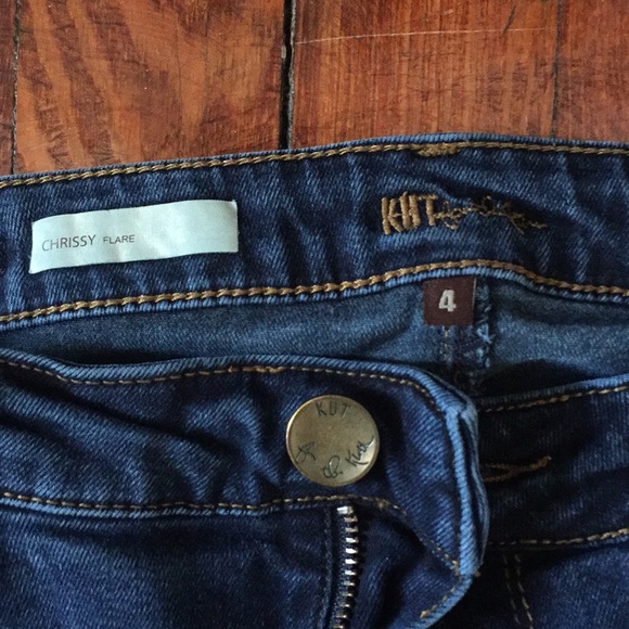 Jeans - Picture 2 of 3